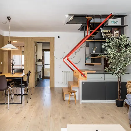 Baruhaus Duplex Piscina Y Parking Apartamento Villamanan