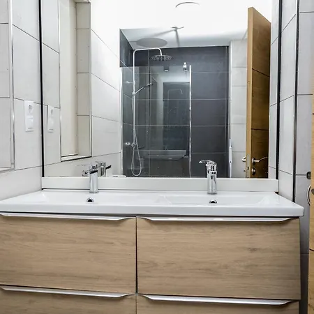 Baruhaus Duplex Piscina Y Parking * Villamanan