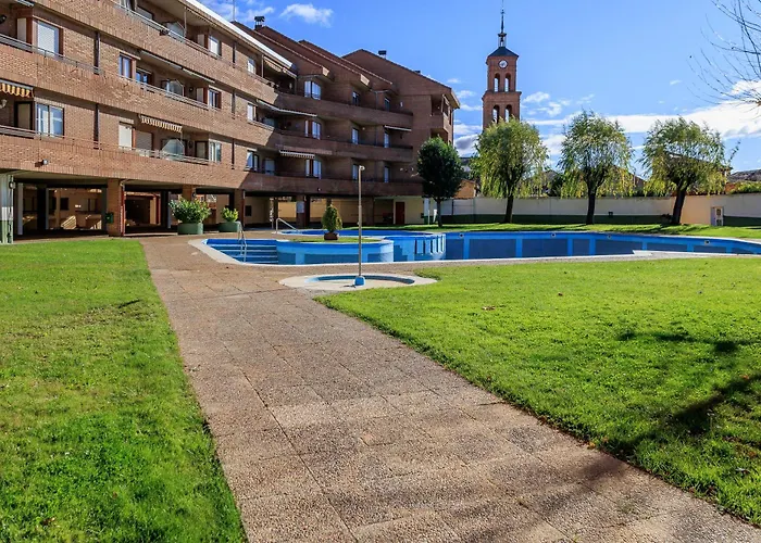 Apartman Baruhaus Duplex Piscina Y Parking Villamanan